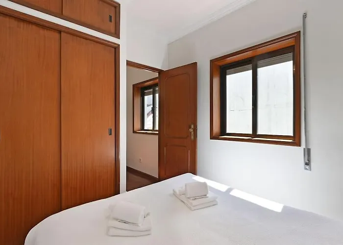 Bessa - Casinha Típica Do Com Dois Quartos *