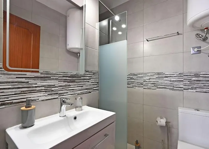 Bessa - Casinha Típica Do Com Dois Quartos Porto